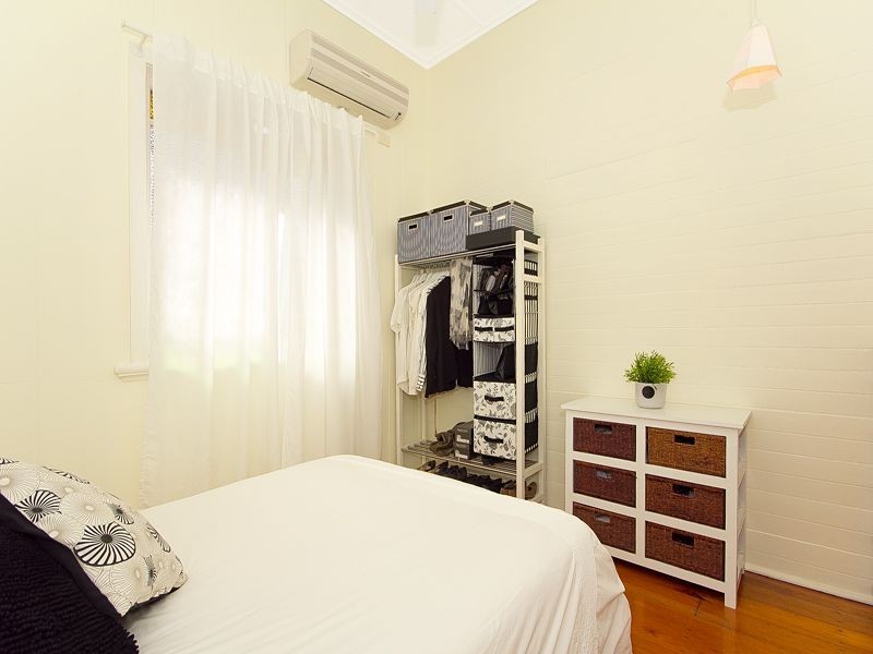 25 Laurier Street, Annerley QLD 4103