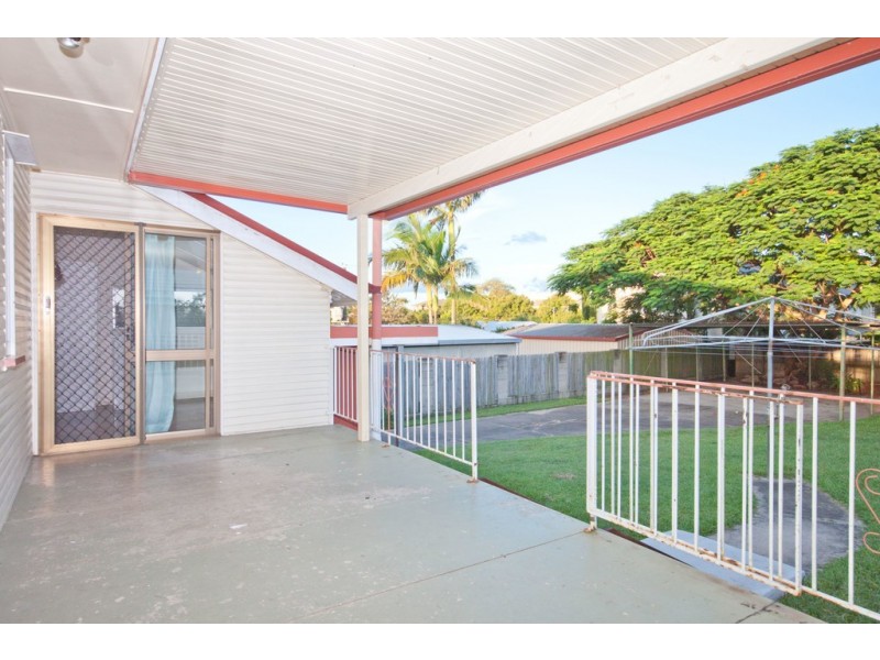 4 Blackwood Avenue, Cannon Hill QLD 4170