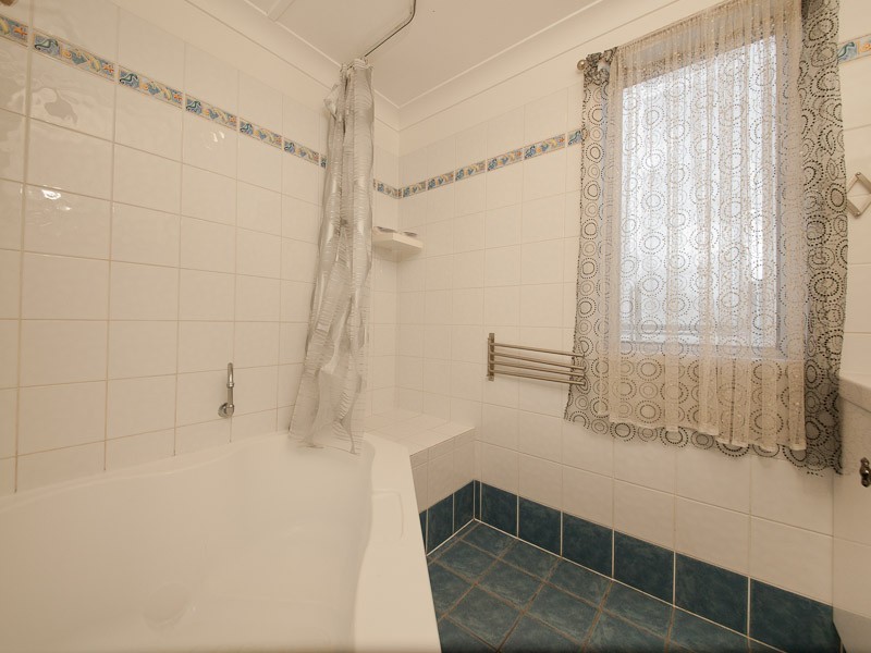 17 Blackburn Street, Moorooka QLD 4105