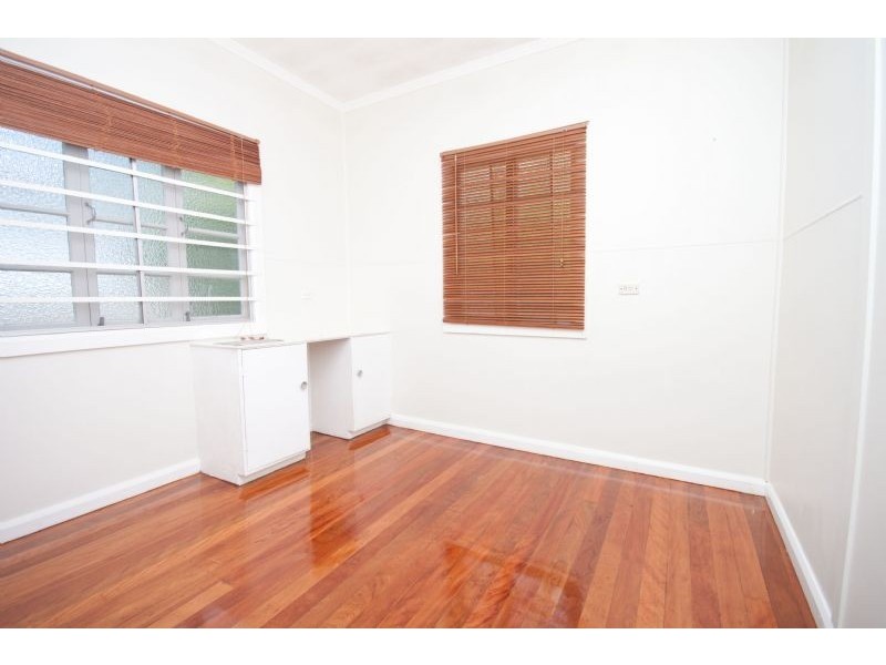 25 Bovelles Street, Camp Hill QLD 4152