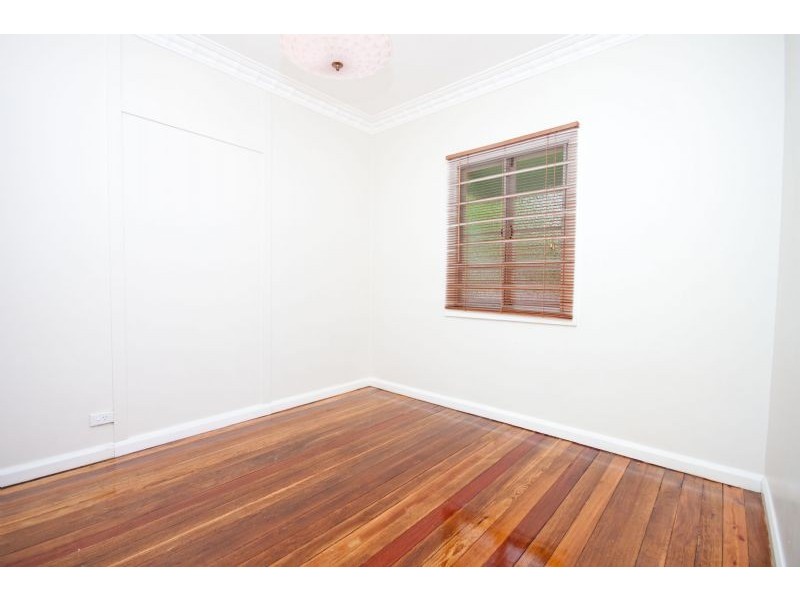 25 Bovelles Street, Camp Hill QLD 4152