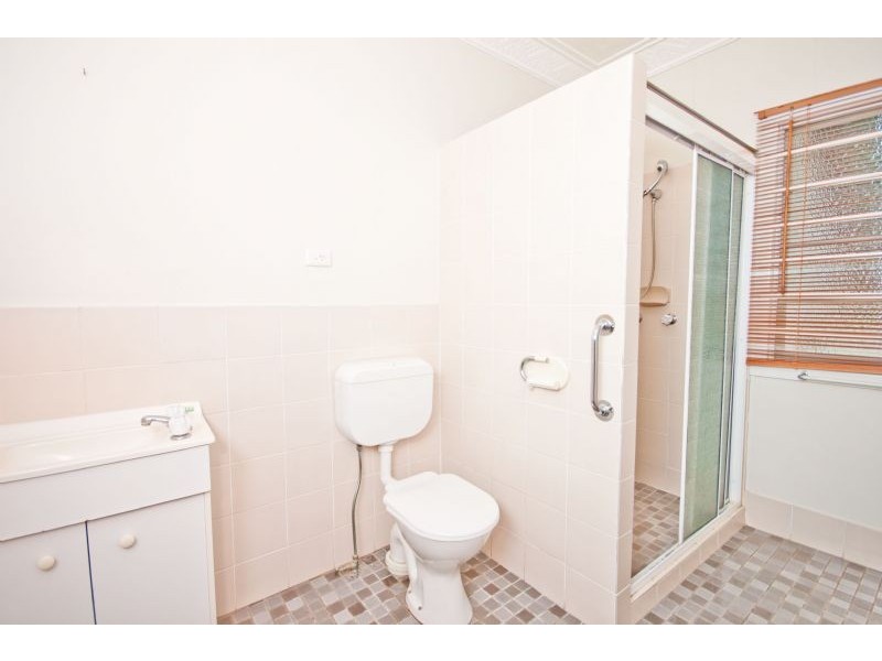 25 Bovelles Street, Camp Hill QLD 4152