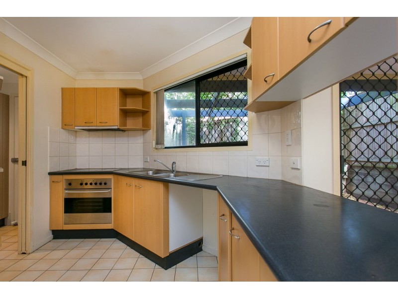 2/10 Lambton Street, Annerley QLD 4103