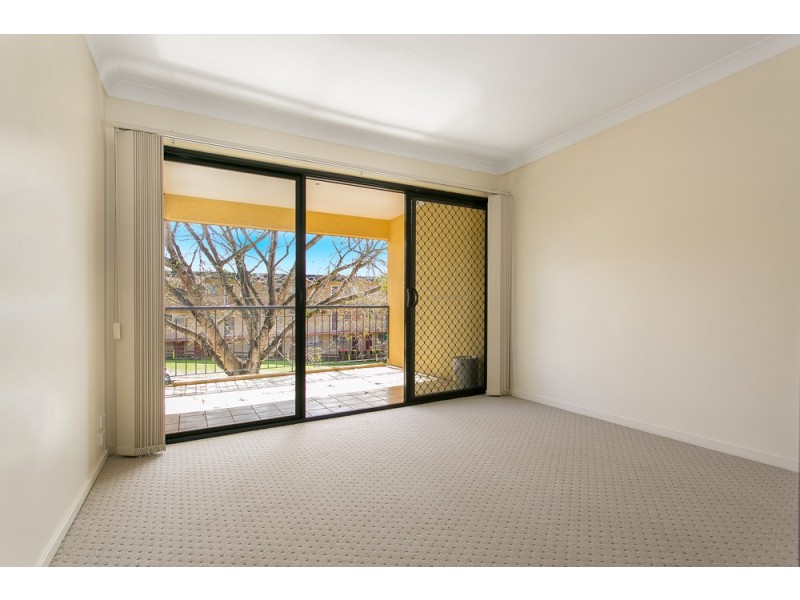2/10 Lambton Street, Annerley QLD 4103