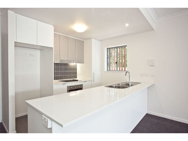 18/66 Waldheim Street, Annerley QLD 4103