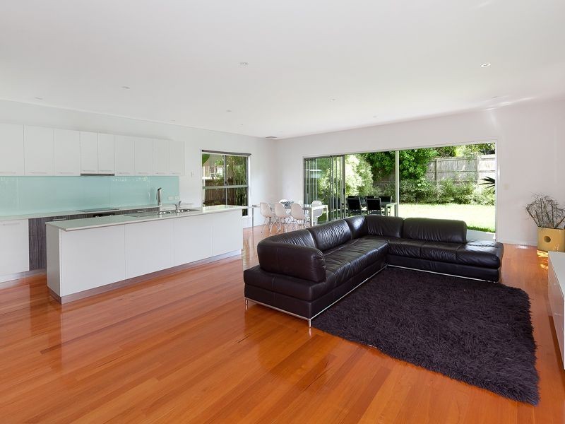 30 Orlando Road, Yeronga QLD 4104