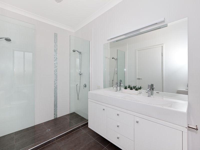 30 Orlando Road, Yeronga QLD 4104