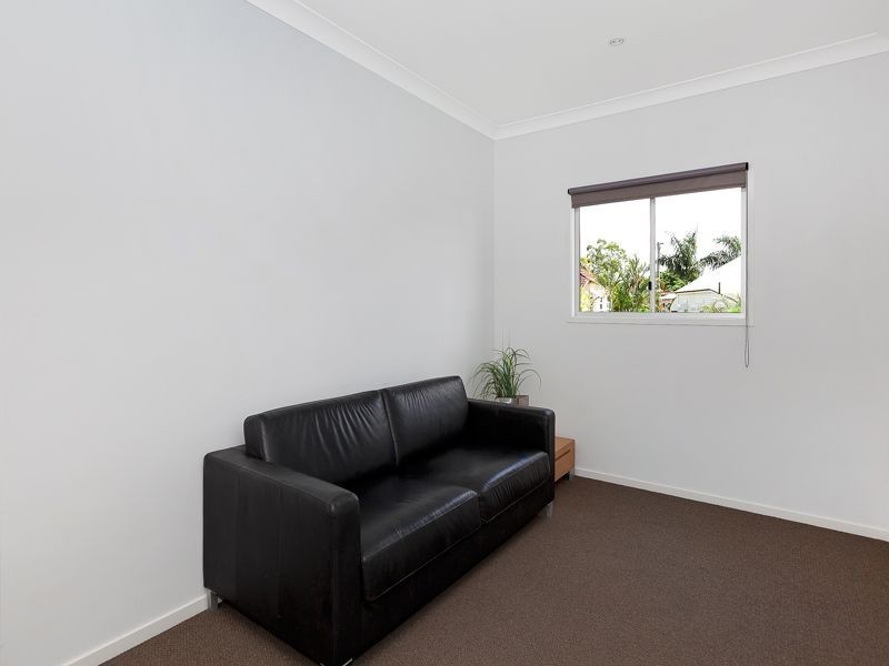 30 Orlando Road, Yeronga QLD 4104