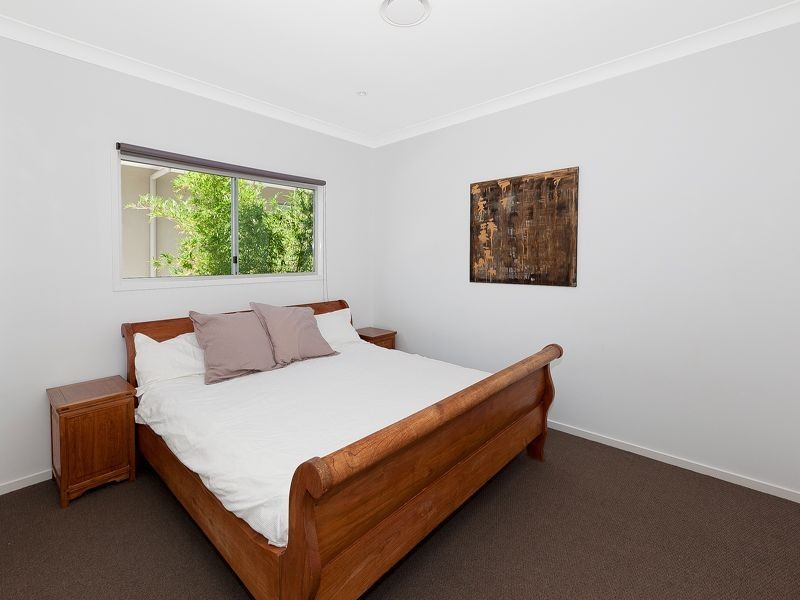 30 Orlando Road, Yeronga QLD 4104