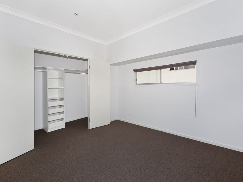 30 Orlando Road, Yeronga QLD 4104