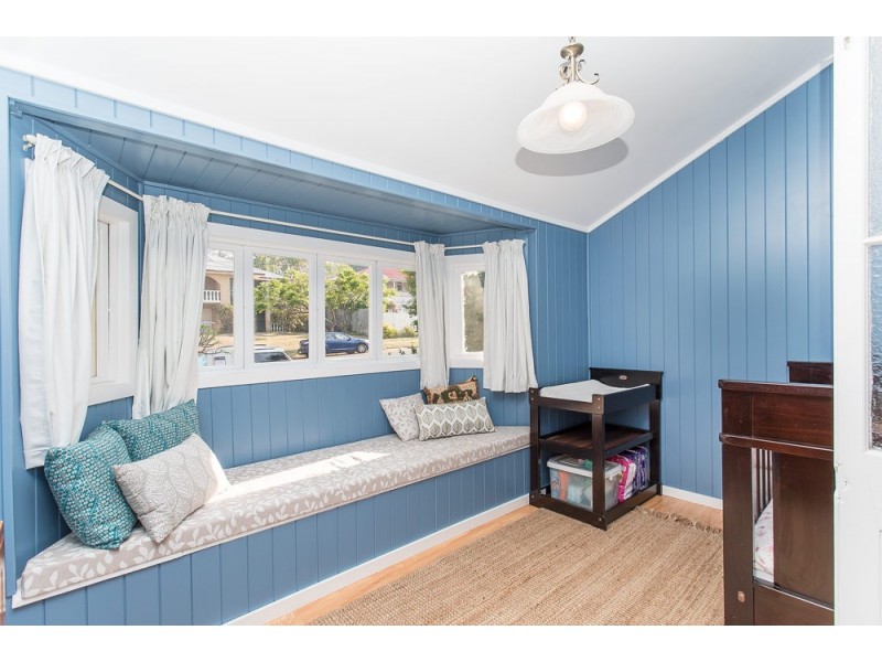 18 Collins Street, Annerley QLD 4103