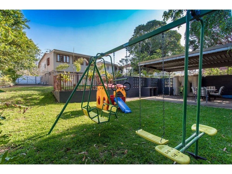 18 Collins Street, Annerley QLD 4103