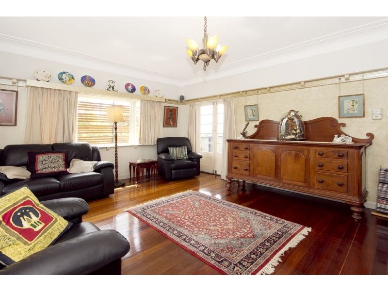 2 Patricia Street, Moorooka QLD 4105