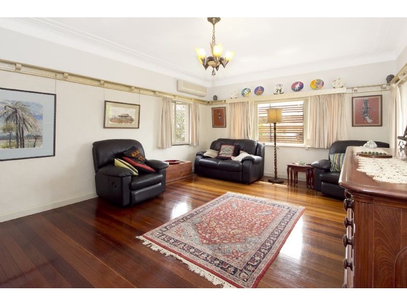 2 Patricia Street, Moorooka QLD 4105