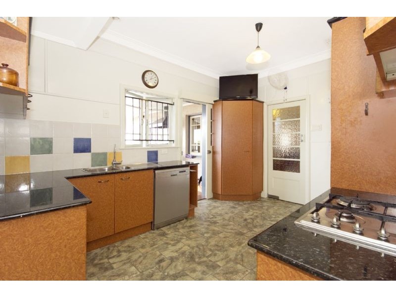 2 Patricia Street, Moorooka QLD 4105