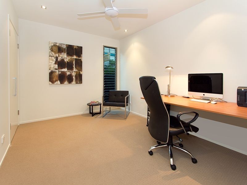 10 Percy Street, Tarragindi QLD 4121