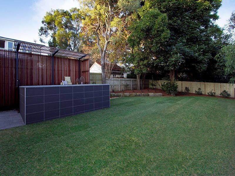 10 Percy Street, Tarragindi QLD 4121