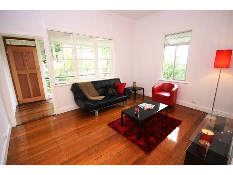 59 Turner Avenue, Fairfield QLD 4103