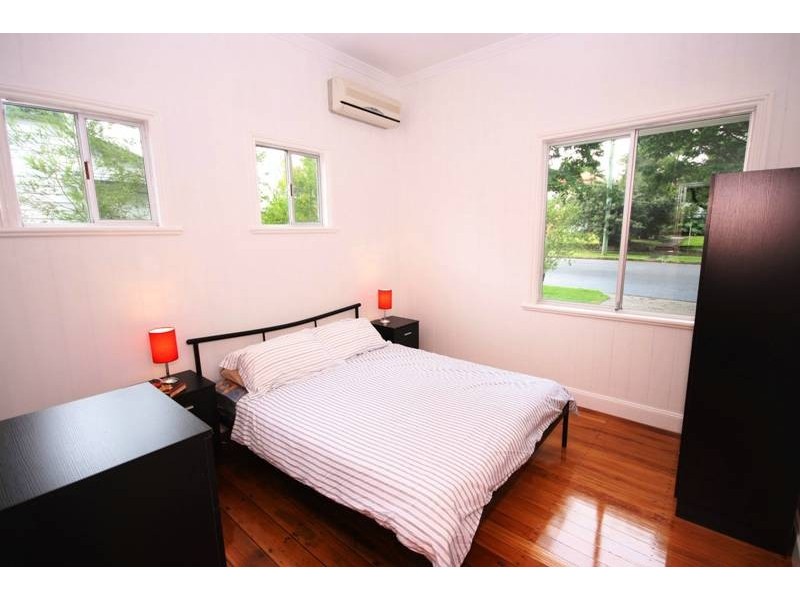 59 Turner Avenue, Fairfield QLD 4103