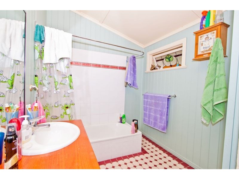 44 Moffatt Street, Ipswich QLD 4305
