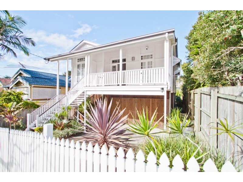 19 Ferndale Street, Annerley QLD 4103