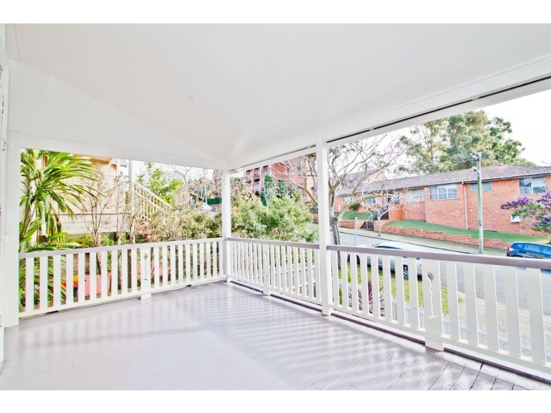 19 Ferndale Street, Annerley QLD 4103