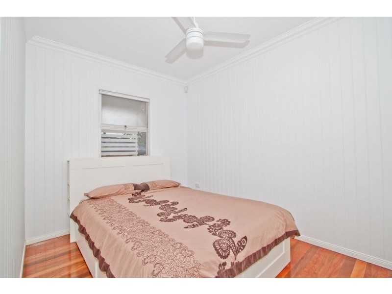 19 Ferndale Street, Annerley QLD 4103