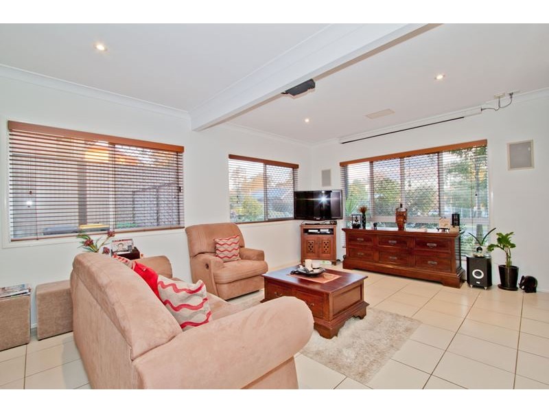 12 Callitris Street, Acacia Ridge QLD 4110