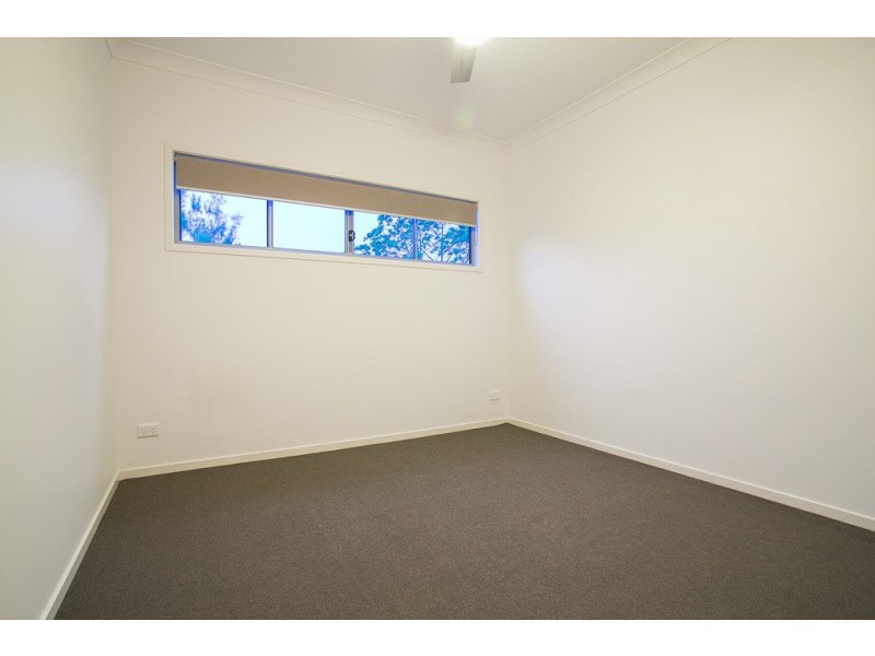 18 Hilltop Avenue, Annerley QLD 4103