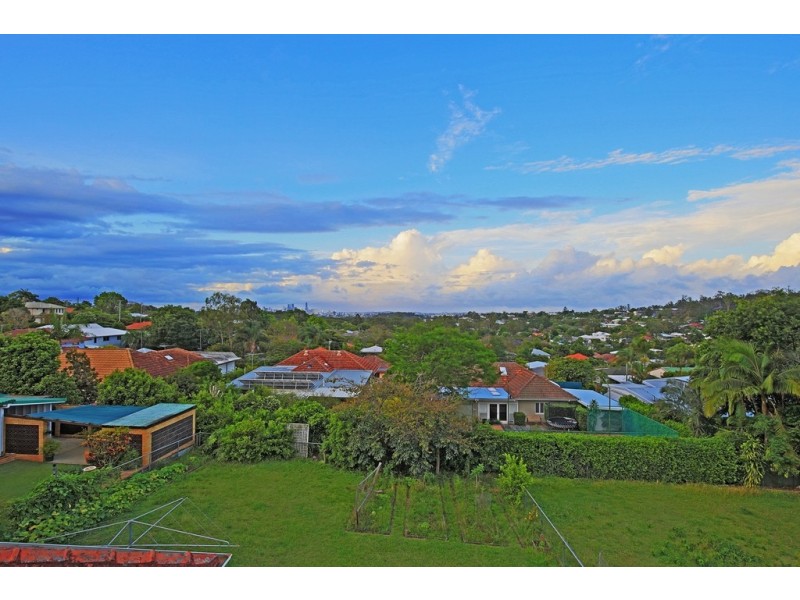 14 Thornycroft Street, Tarragindi QLD 4121