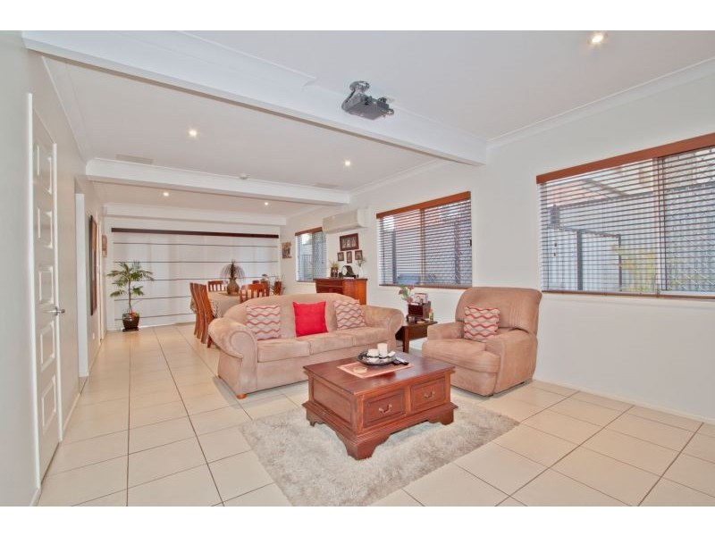 12 Callitris Street, Acacia Ridge QLD 4110