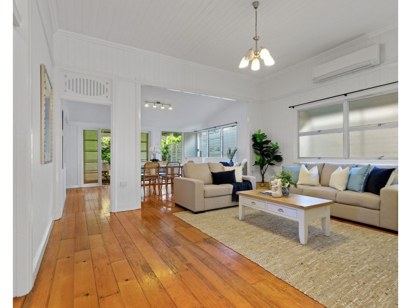 19 Ferndale Street, Annerley QLD 4103