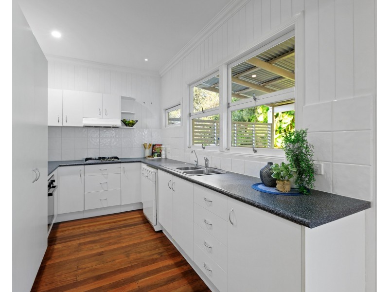 19 Ferndale Street, Annerley QLD 4103