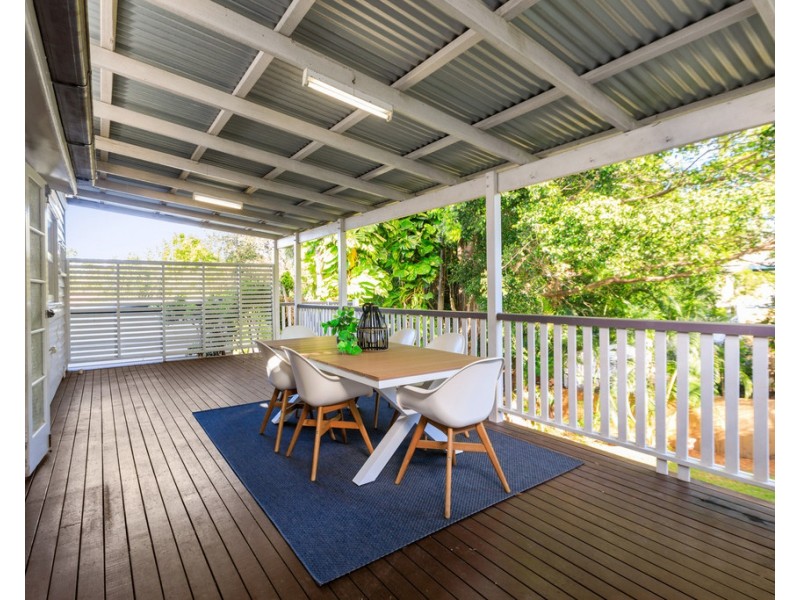 19 Ferndale Street, Annerley QLD 4103