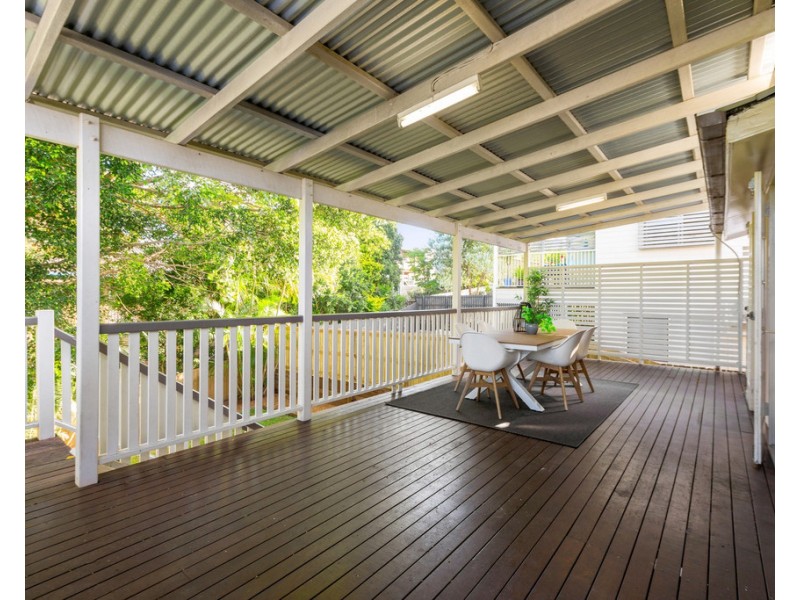 19 Ferndale Street, Annerley QLD 4103