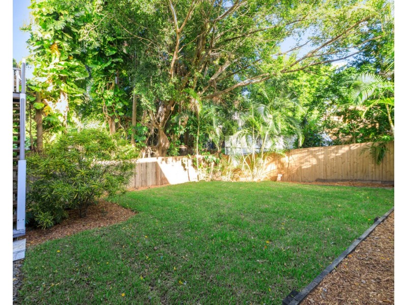 19 Ferndale Street, Annerley QLD 4103