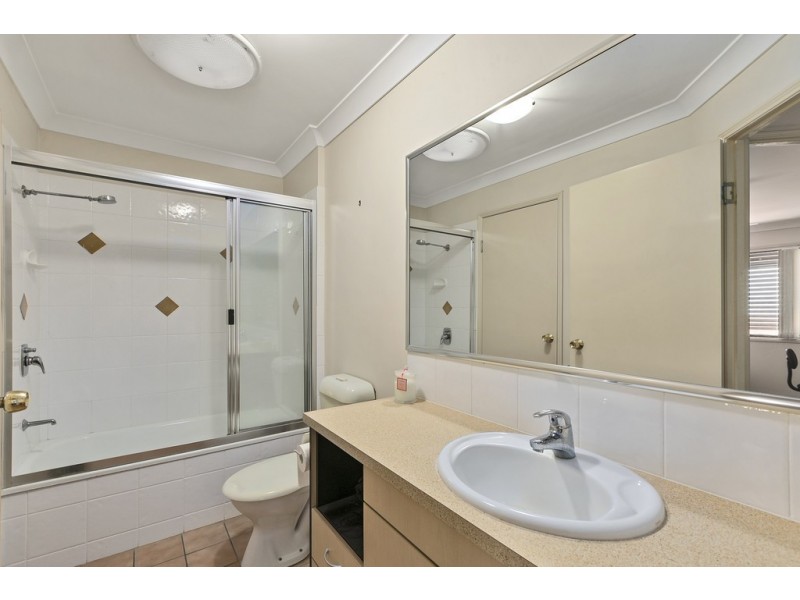 12/90 Chester Road, Annerley QLD 4103