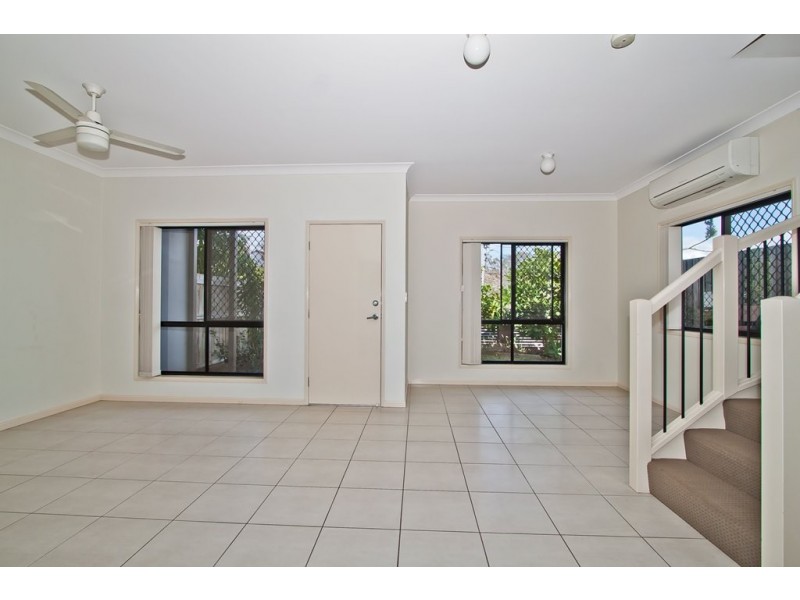 1/56 Gustavson Street, Annerley QLD 4103