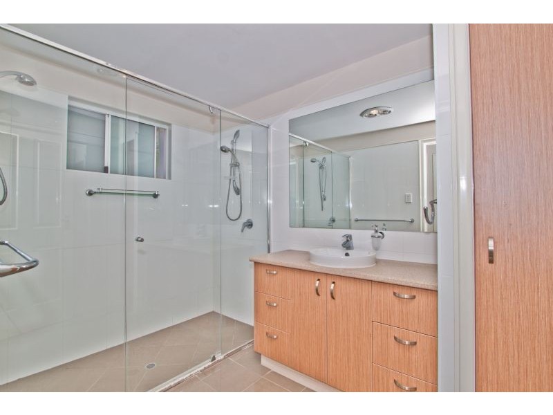 11 Sydney Street, Fairfield QLD 4103