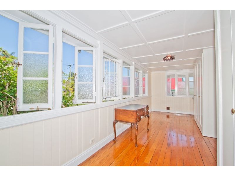 38 Wingarra Street, Yeerongpilly QLD 4105