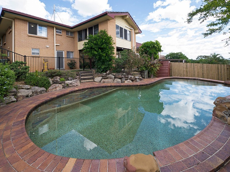 24 Wonderlost Outlook, Annerley QLD 4103