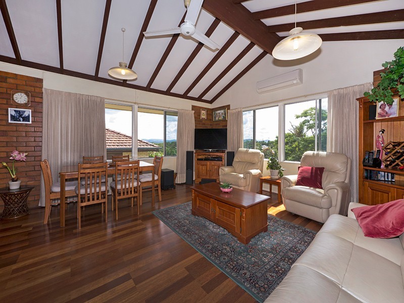 24 Wonderlost Outlook, Annerley QLD 4103