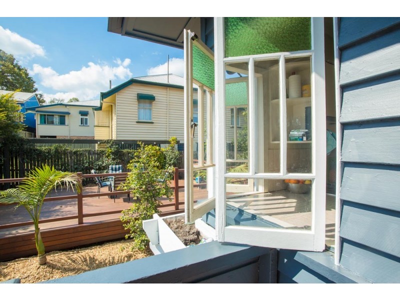 48 Sunbeam Street, Fairfield QLD 4103