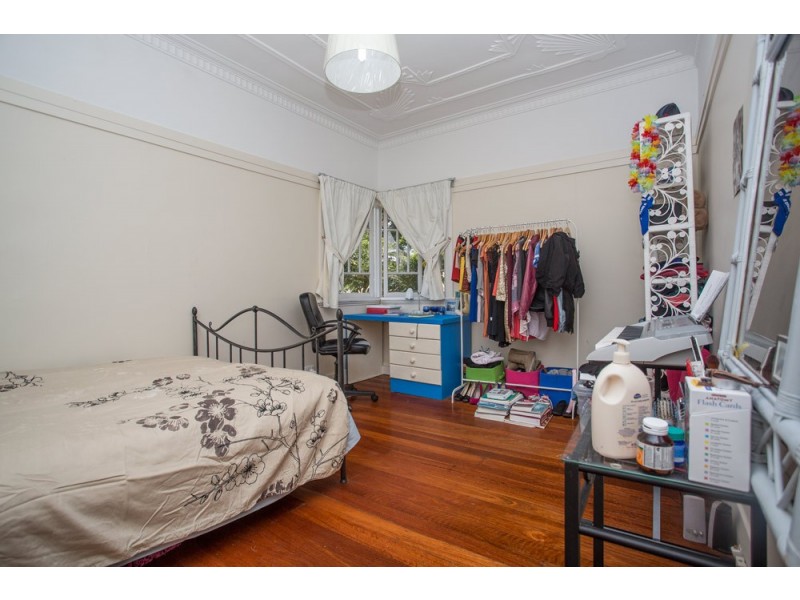 48 Sunbeam Street, Fairfield QLD 4103