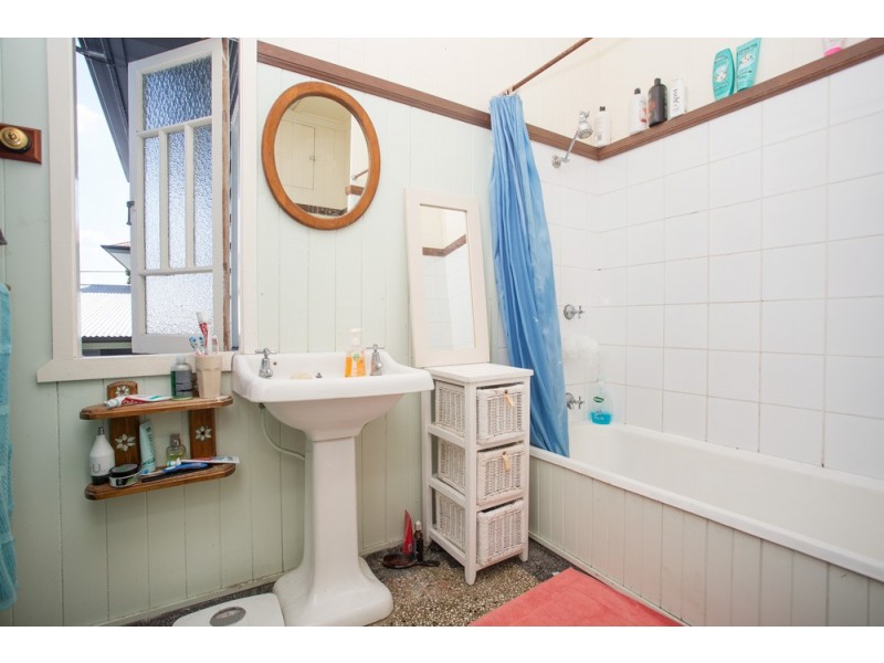 48 Sunbeam Street, Fairfield QLD 4103