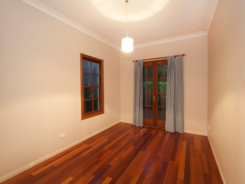 103 Stephen Street, Camp Hill QLD 4152