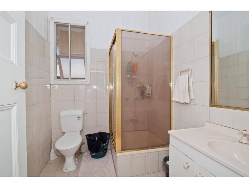 54 Sunbeam Street, Fairfield QLD 4103