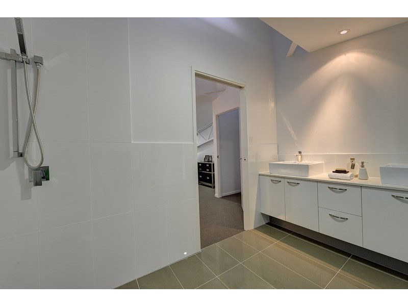 7/14 Military Close, Annerley QLD 4103