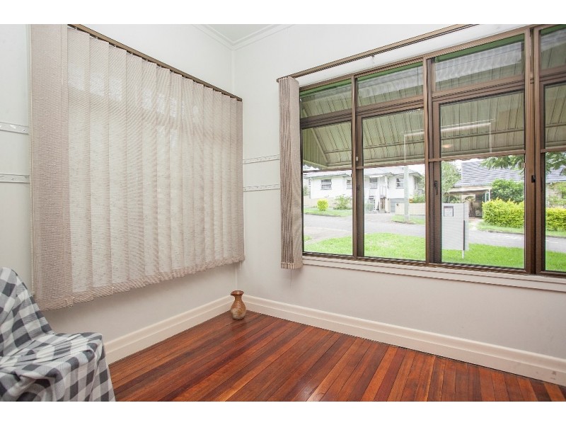 17 Snowden Street, Tarragindi QLD 4121