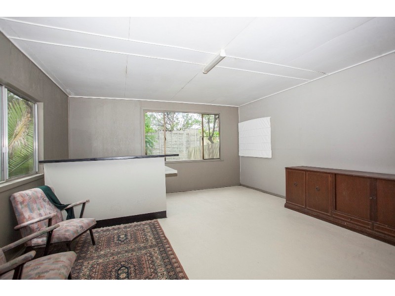 17 Snowden Street, Tarragindi QLD 4121